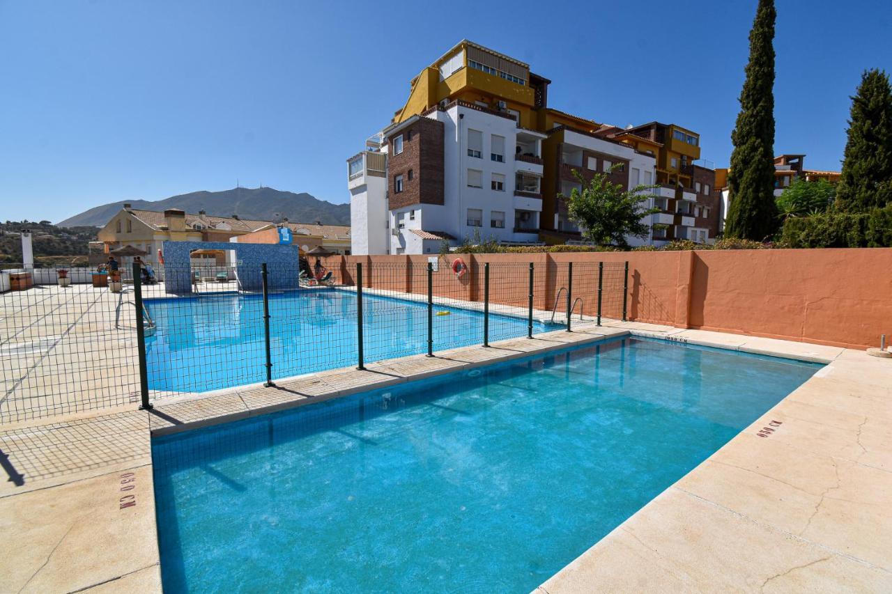 Apartamento Con Amplio Porche Y Bbq Benalmadena Ngoại thất bức ảnh