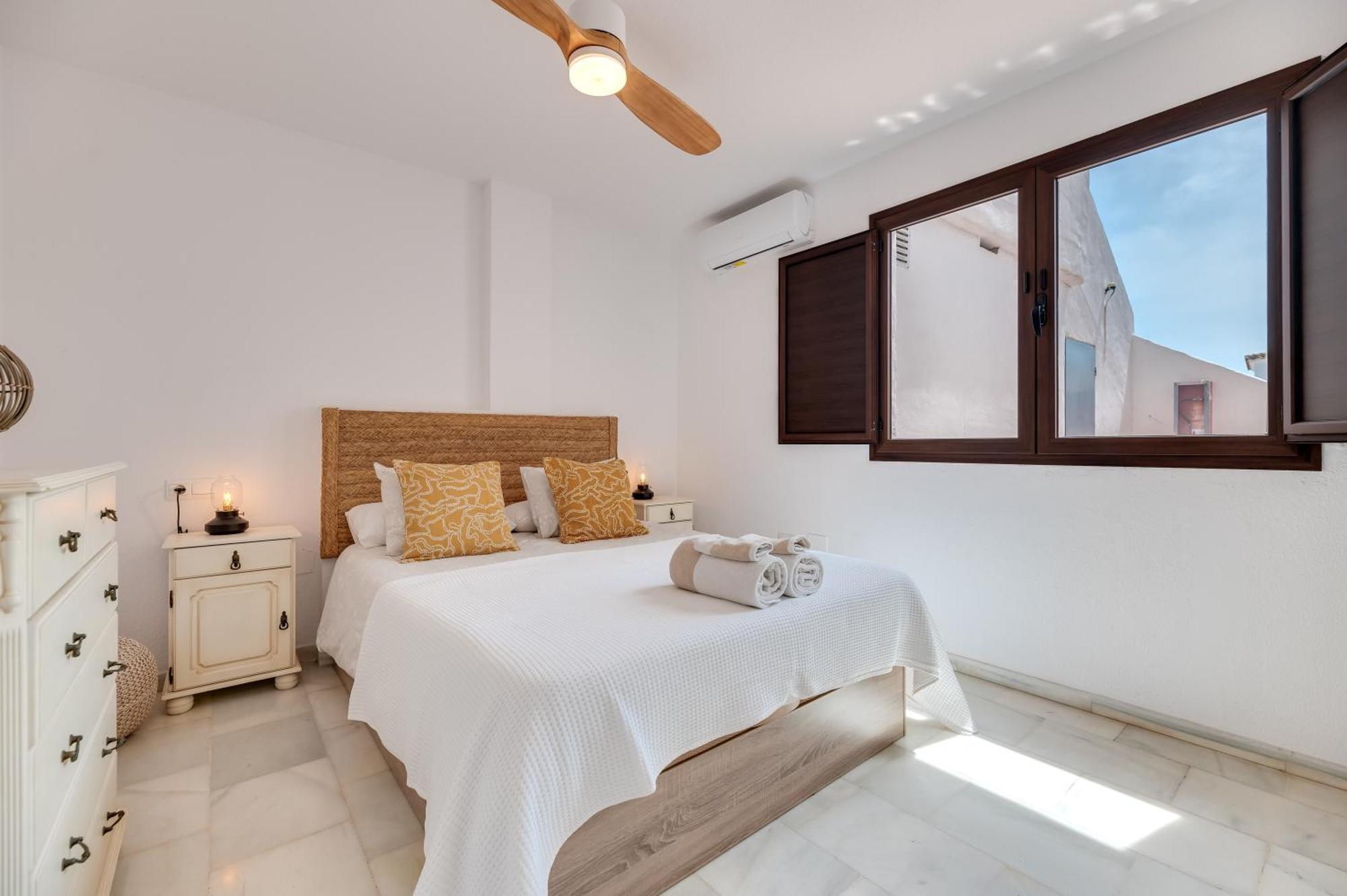 Apartamento Con Amplio Porche Y Bbq Benalmadena Ngoại thất bức ảnh