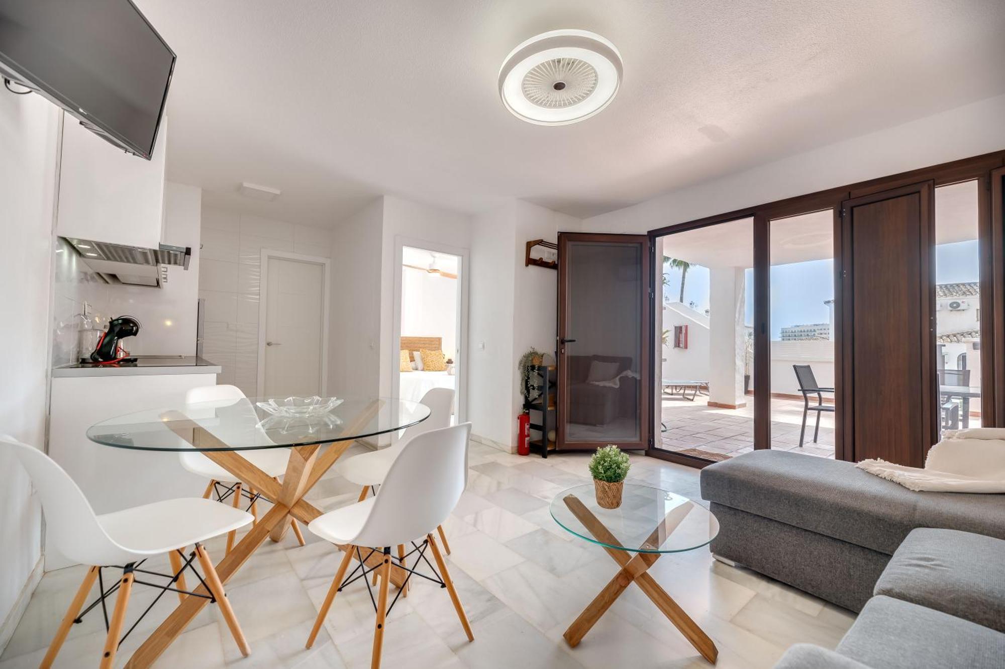 Apartamento Con Amplio Porche Y Bbq Benalmadena Ngoại thất bức ảnh